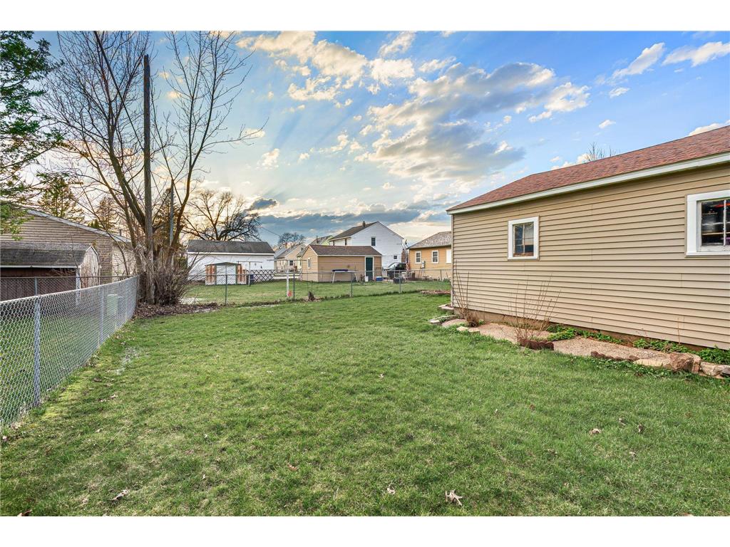 1800 2nd Avenue SE Austin MN 55912 7056339 image8