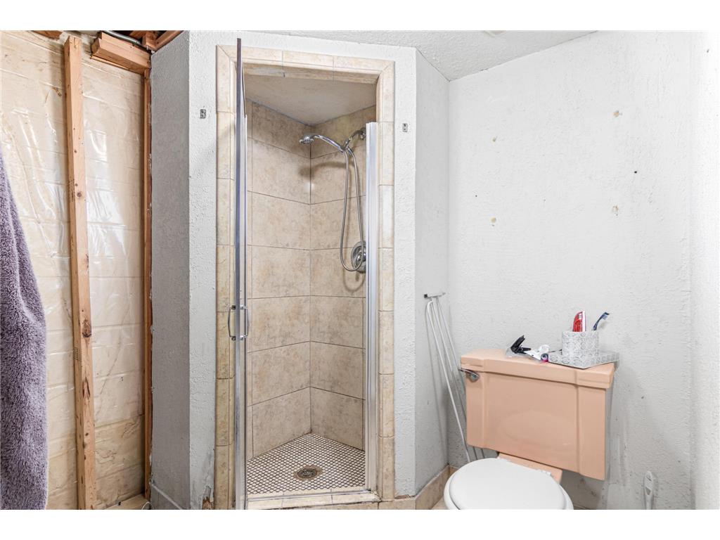 1800 37th Avenue NE Minneapolis MN 55421 7017335 image15