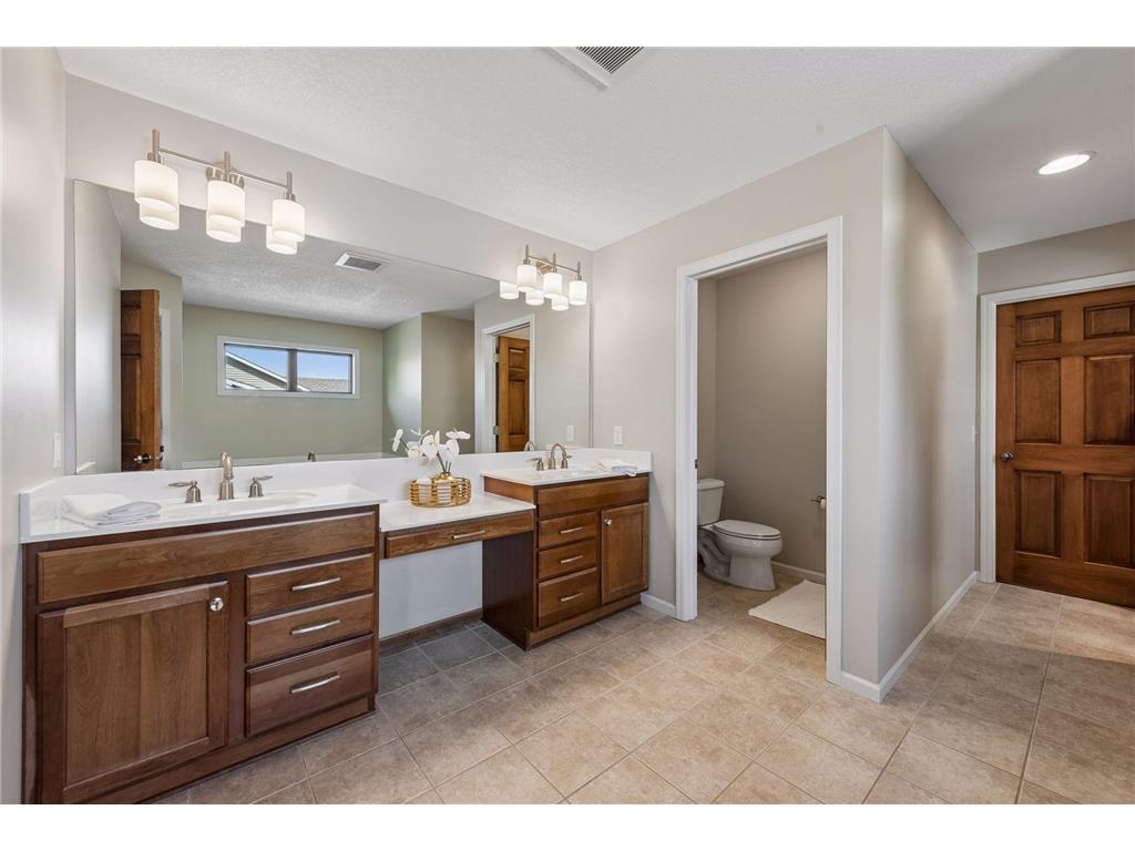 1800 Carriage Drive Victoria MN 55386 7090819 image28