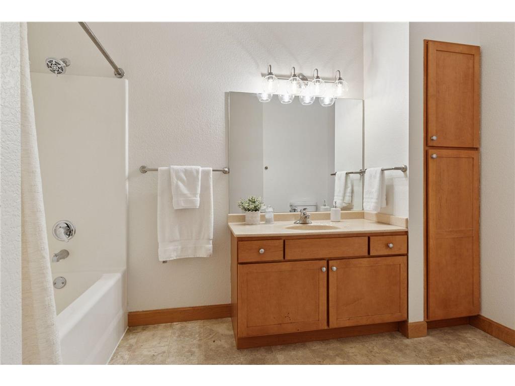 1800 Clinton Avenue #208 Minneapolis MN 55404 6787303 image19