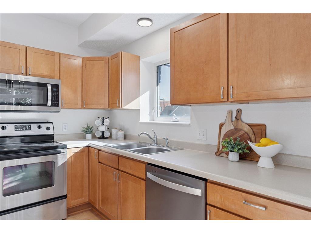 1800 Clinton Avenue #208 Minneapolis MN 55404 7052191 image4