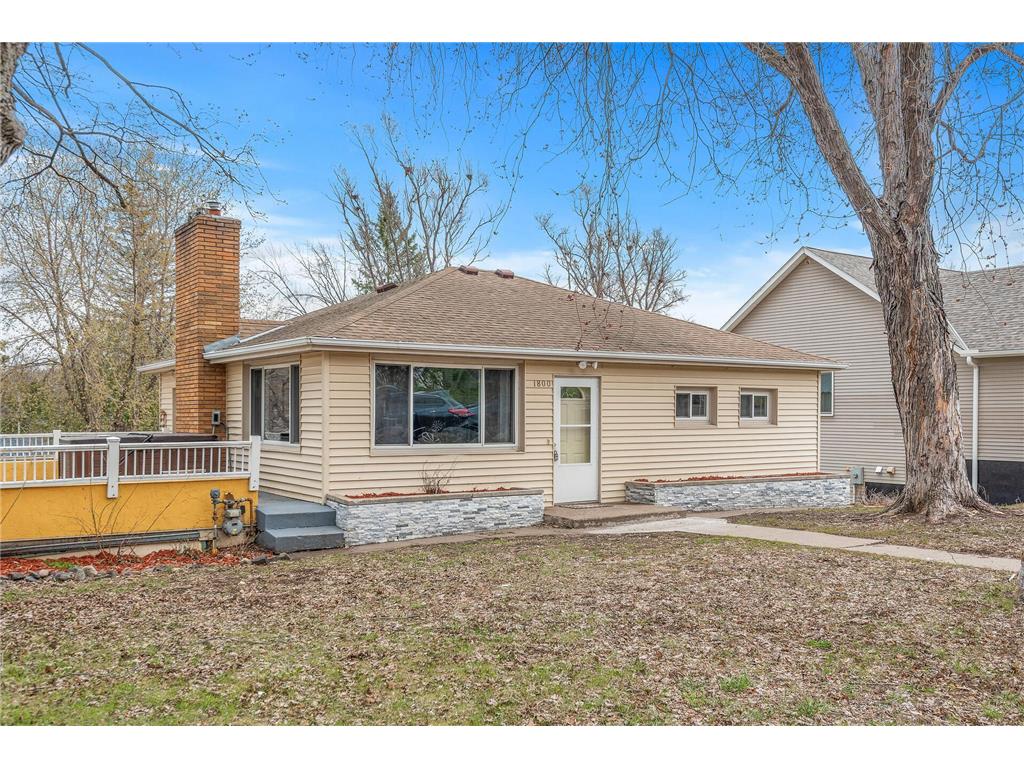 1800 Edward Street Maplewood MN 55109 6348036 image1