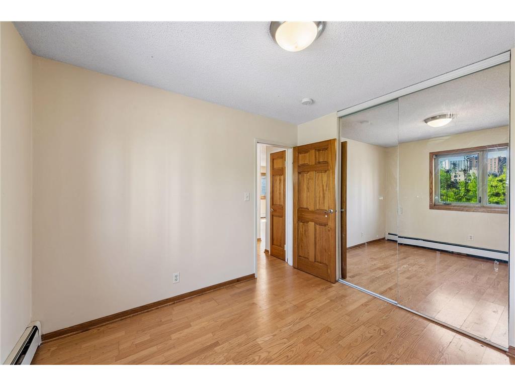 1800 Lasalle Avenue #101 Minneapolis MN 55403 7072930 image12