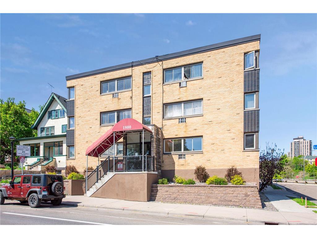 1800 Lasalle Avenue #101 Minneapolis MN 55403 7072930 image13