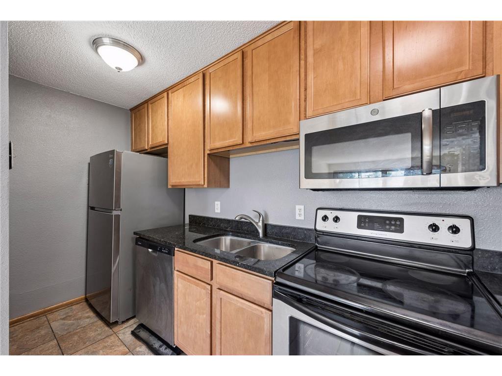 1800 Lasalle Avenue #101 Minneapolis MN 55403 7072930 image4
