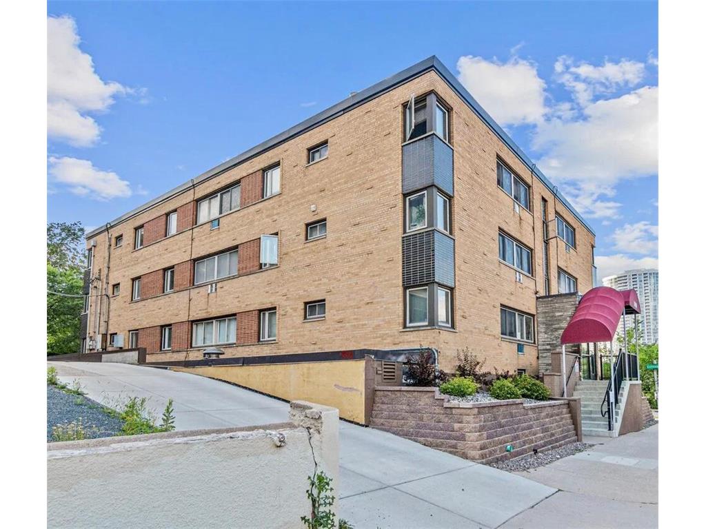 1800 Lasalle Avenue #104 Minneapolis MN 55403 7004592 image2