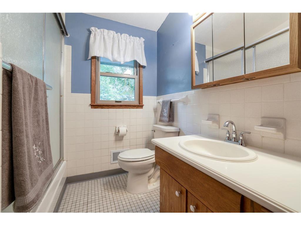 1800 Pine Street Hastings MN 55033 7056817 image10