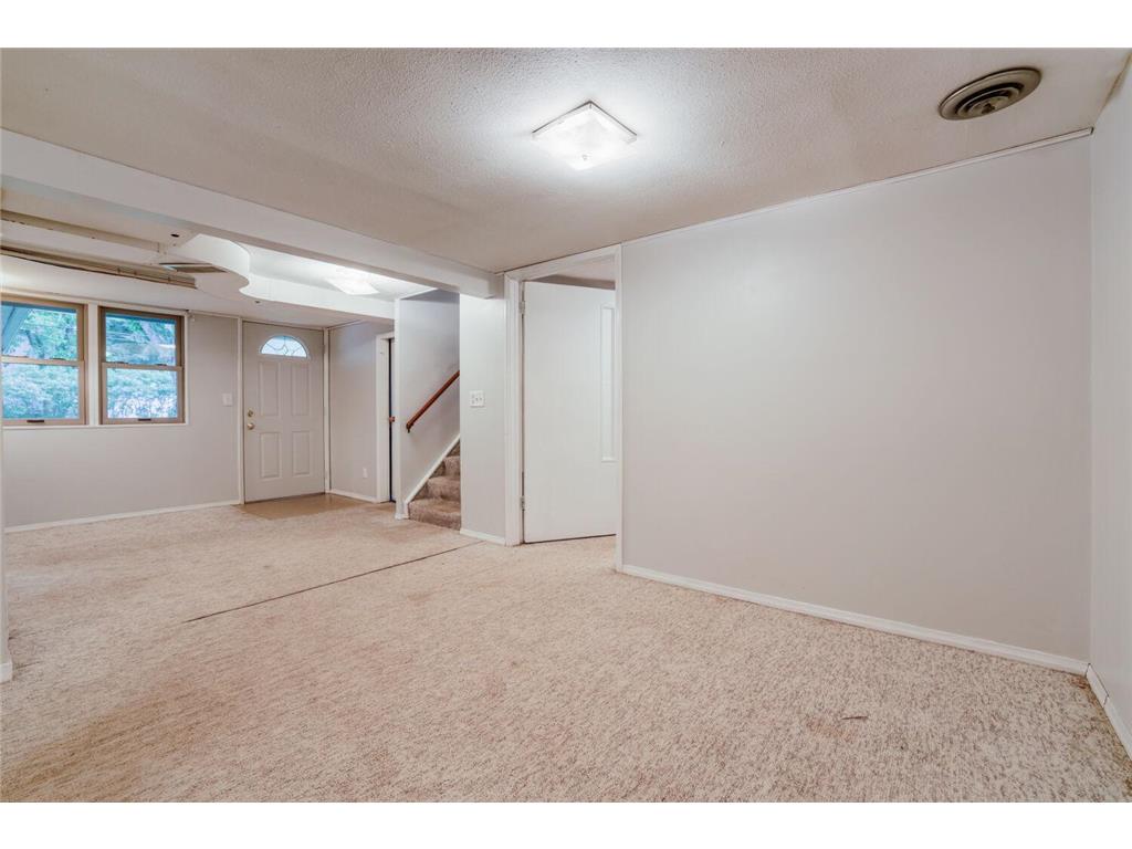 1800 Pine Street Hastings MN 55033 7056817 image15