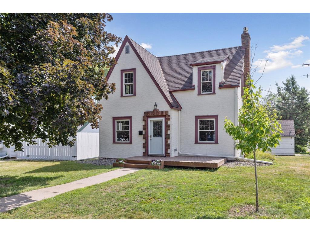 1800 Pleasant Street Lauderdale MN 55113 6389085 image1