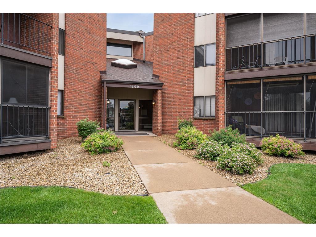 1800 Riverwood Drive #212 Burnsville MN 55337 6551142 image1
