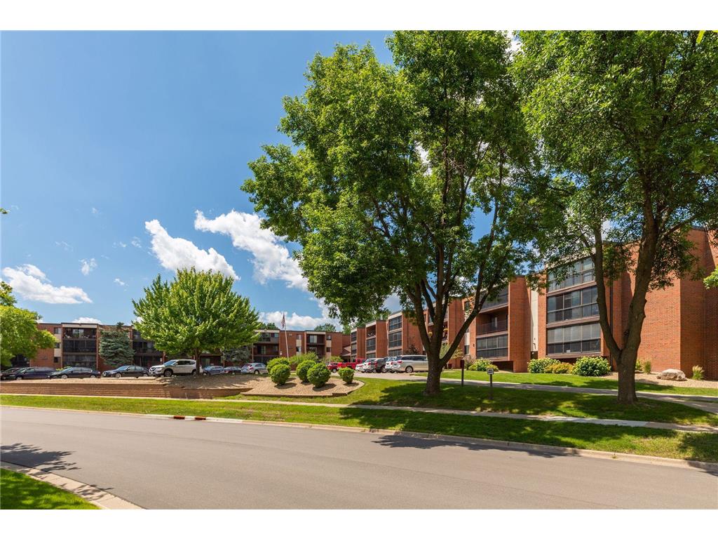 1800 Riverwood Drive #219 Burnsville MN 55337 7106355 image2