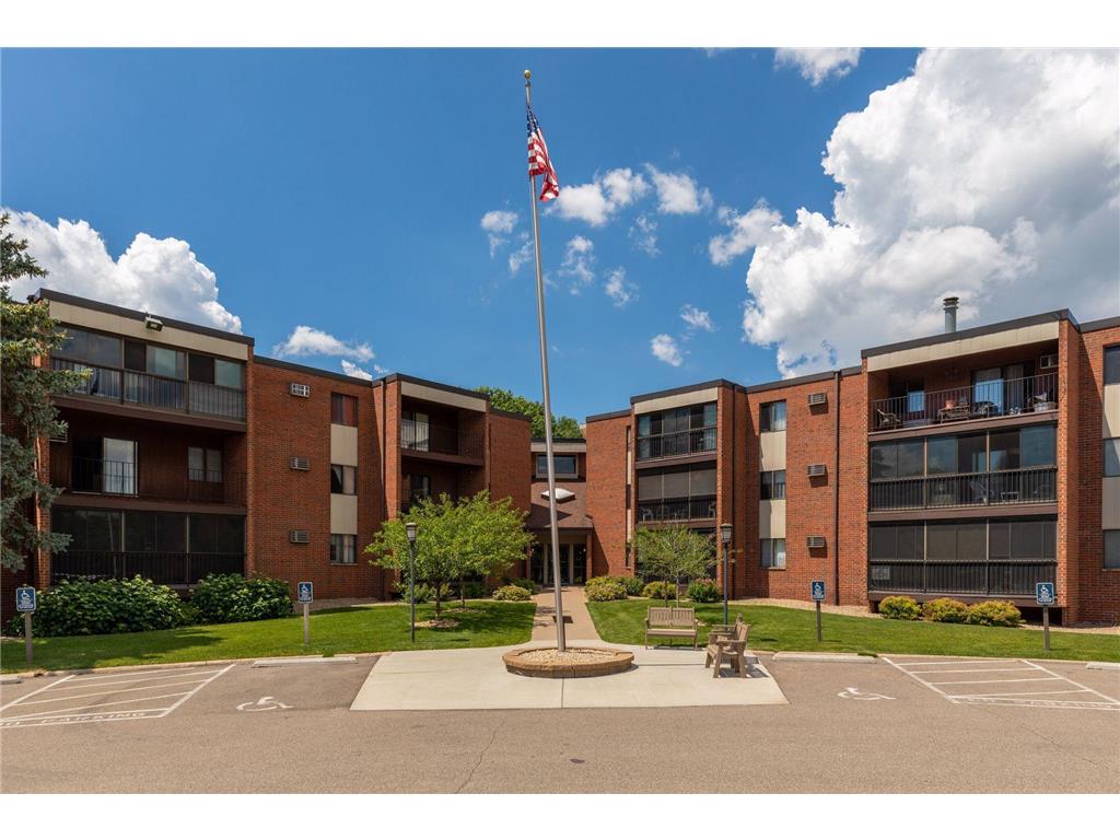 1800 Riverwood Drive #219 Burnsville MN 55337 7106355 image3