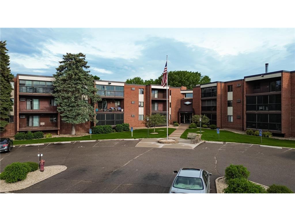 1800 Riverwood Drive #312 Burnsville MN 55337 6544747 image1