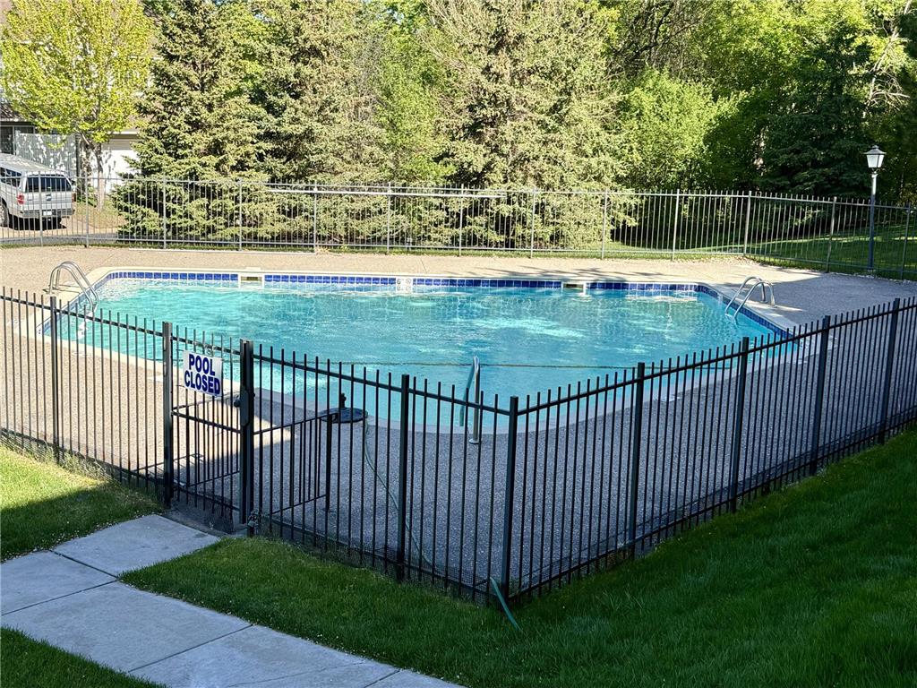 1800 Riverwood Drive #318 Burnsville MN 55337 7021416 image38