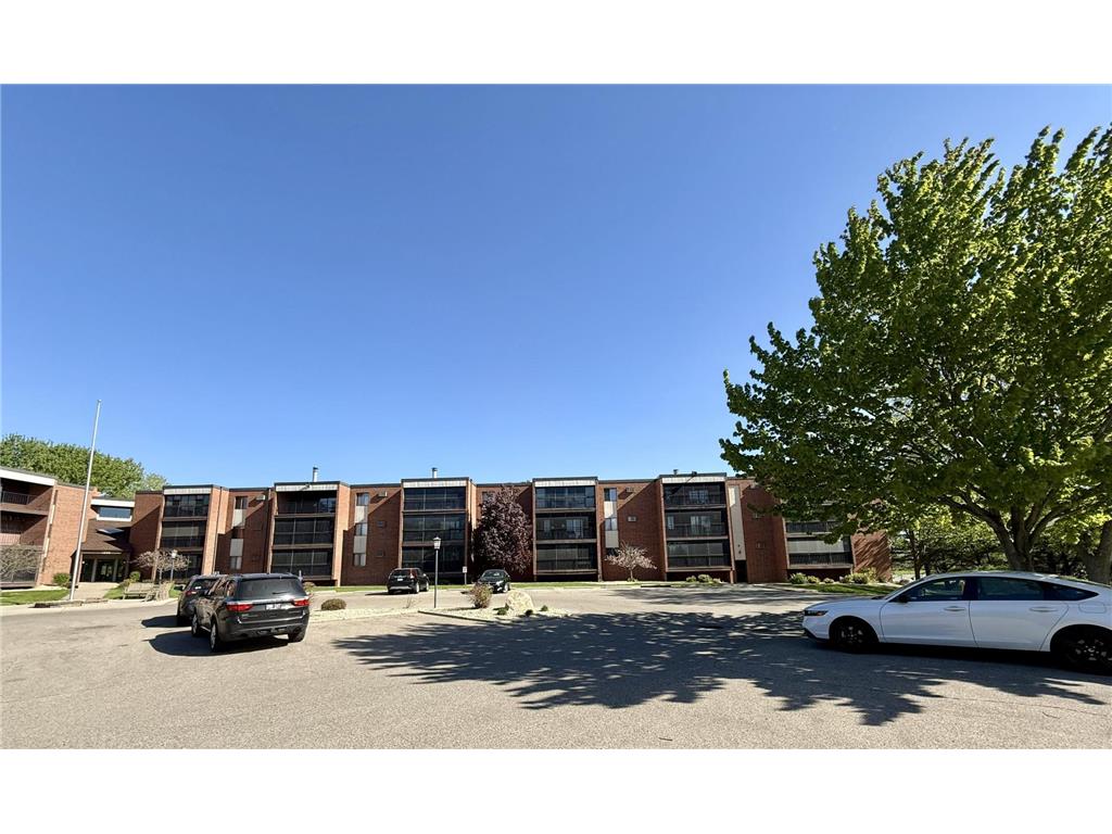 1800 Riverwood Drive #318 Burnsville MN 55337 7021416 image4
