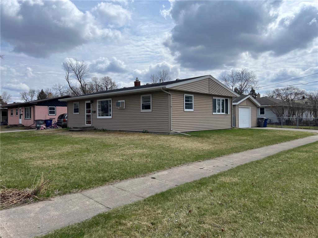 1801 10th Avenue N Moorhead MN 56560 6708394 image1