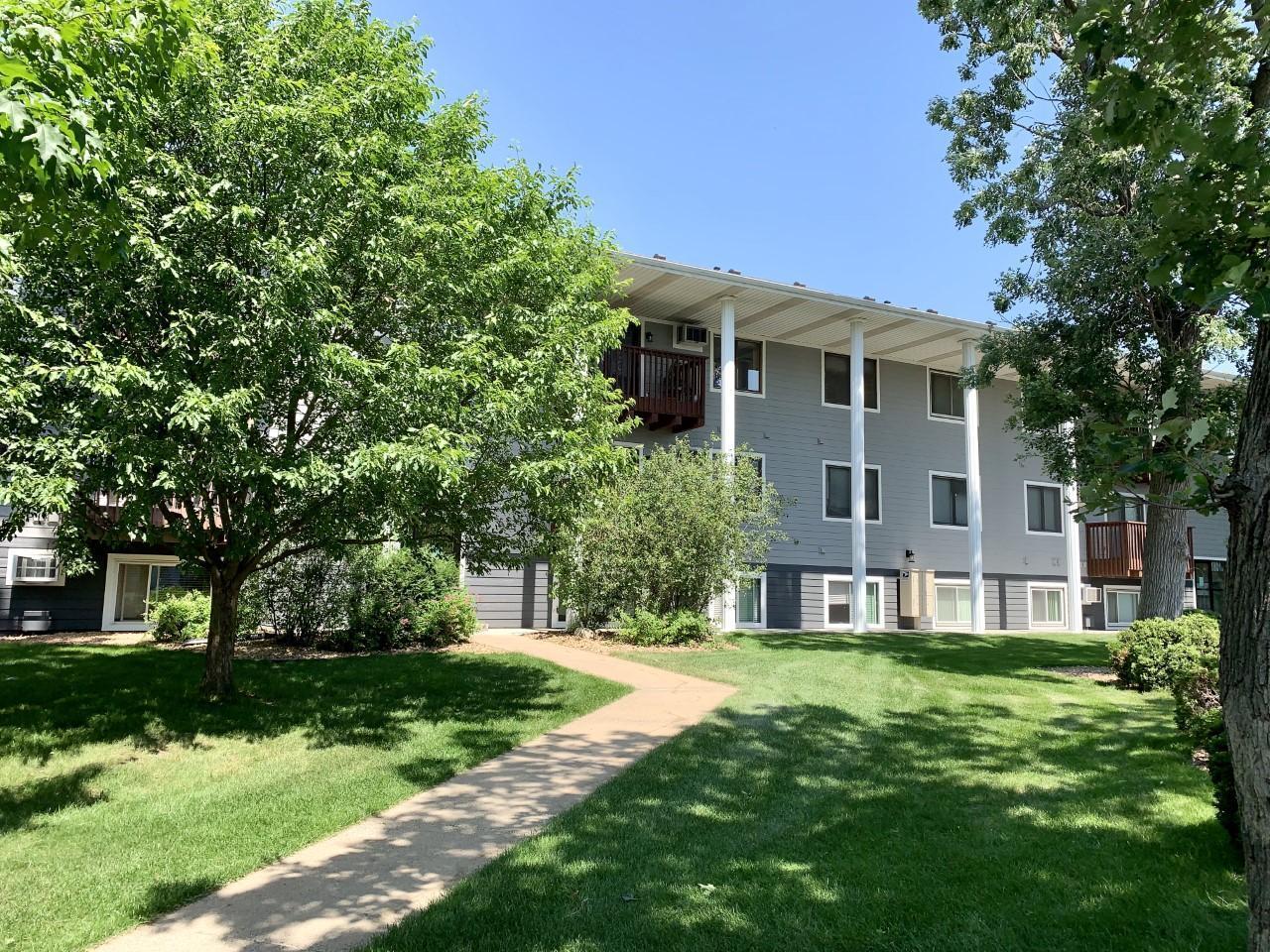 1801 113th Avenue NW 102, Coon Rapids, MN, 55433 MLS 6010918 Edina Realty