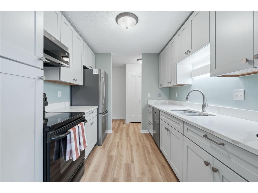 1801 113th Avenue NW #106 Coon Rapids MN 55433 7098502 image4
