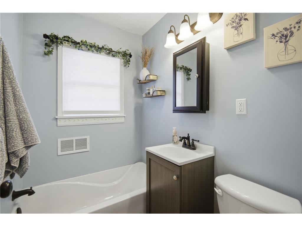 1801 2nd Avenue SE Austin MN 55912 7065024 image15