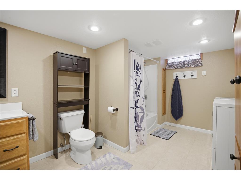 1801 2nd Avenue SE Austin MN 55912 7065024 image26