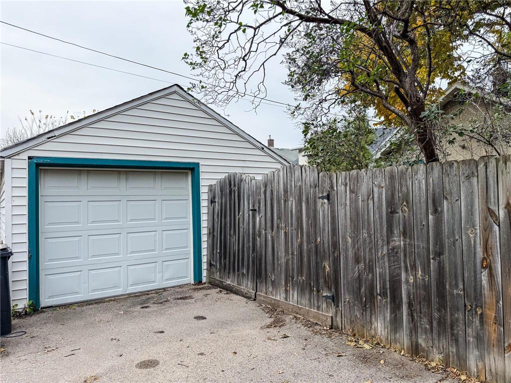 1801 44th Avenue N Minneapolis MN 55412 6795356 image21