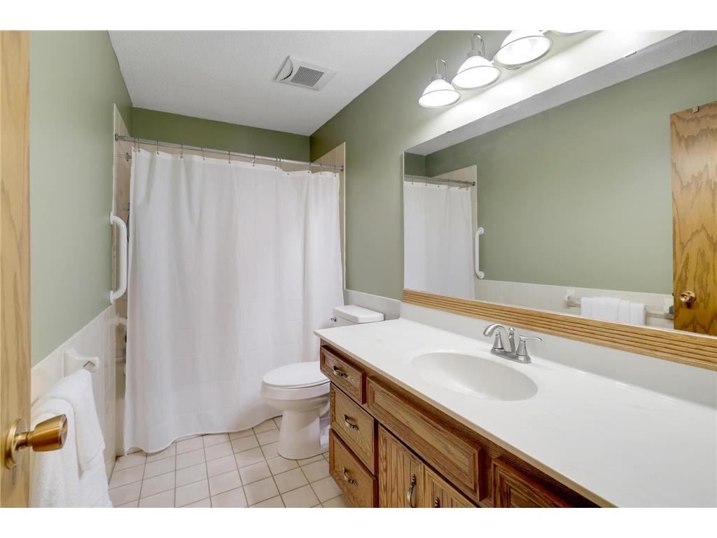 1801 6th Avenue W Shakopee MN 55379 7069323 image16