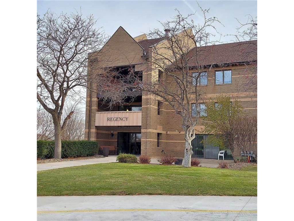 1801 Becker Avenue SE 208, Willmar, MN, 56201 MLS 6459118 Edina