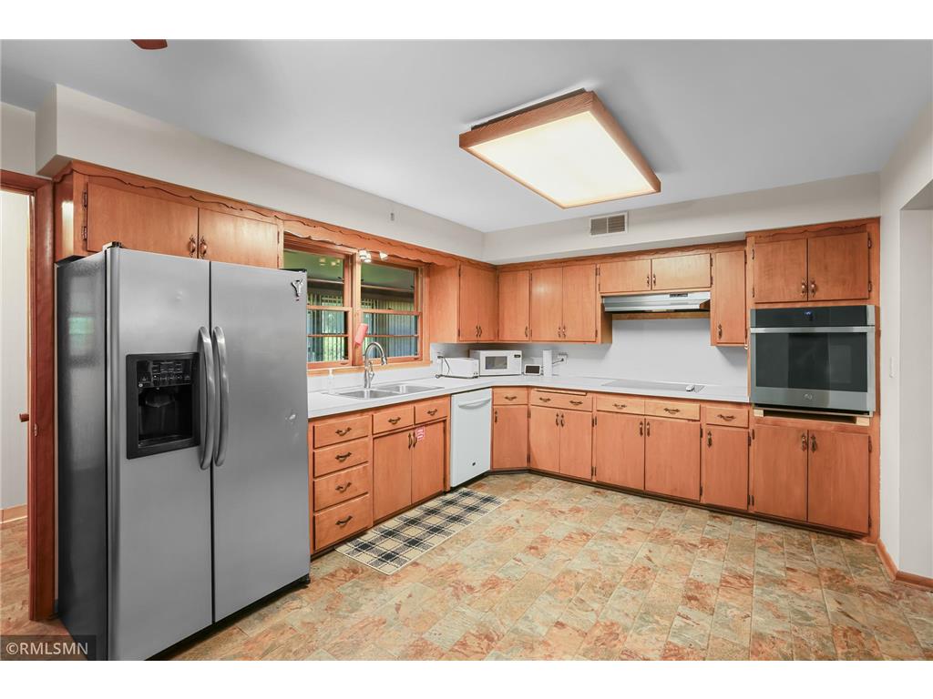 1801 Commerce Boulevard Mound MN 55364 - Lake Minnetonka 6815092 image37