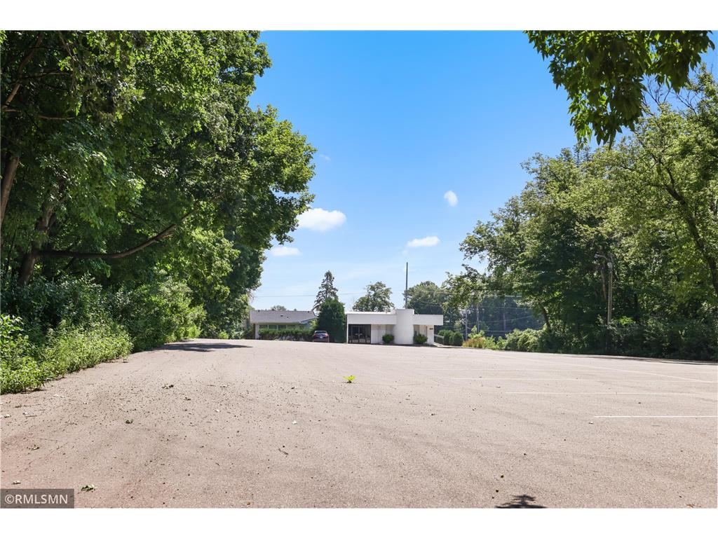 1801 Commerce Boulevard Mound MN 55364 - Lake Minnetonka 6815092 image9