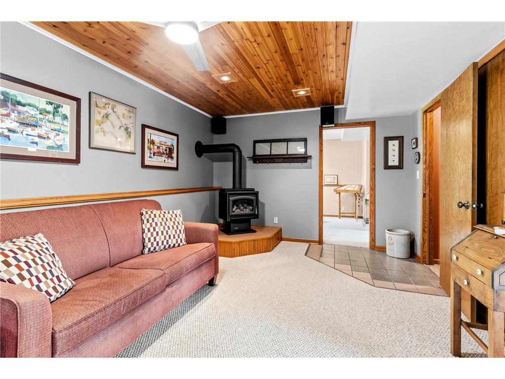 1801 Elm Street White Bear Lake MN 55110 7063421 image18