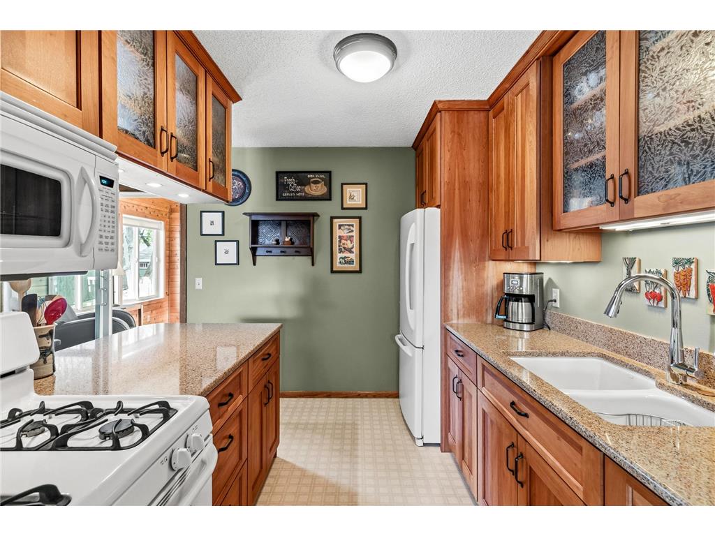 1801 Elm Street White Bear Lake MN 55110 7063421 image9