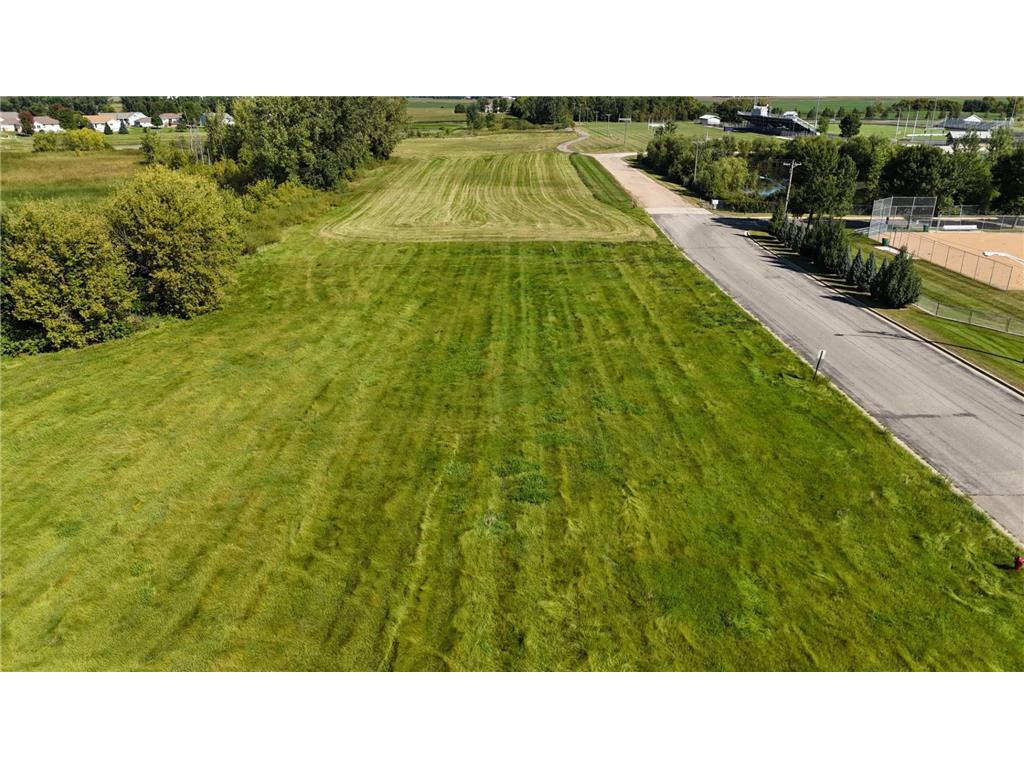 1801 Pryor Avenue N Glencoe MN 55336 6787367 image1