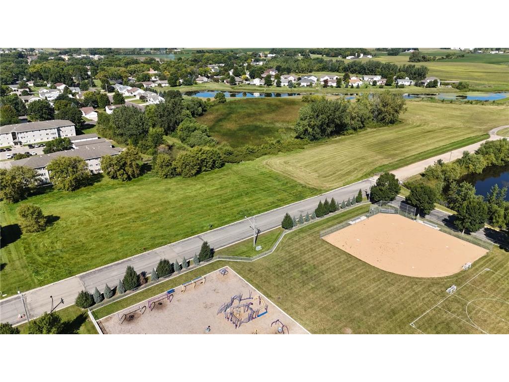 1801 Pryor Avenue N Glencoe MN 55336 6787367 image14