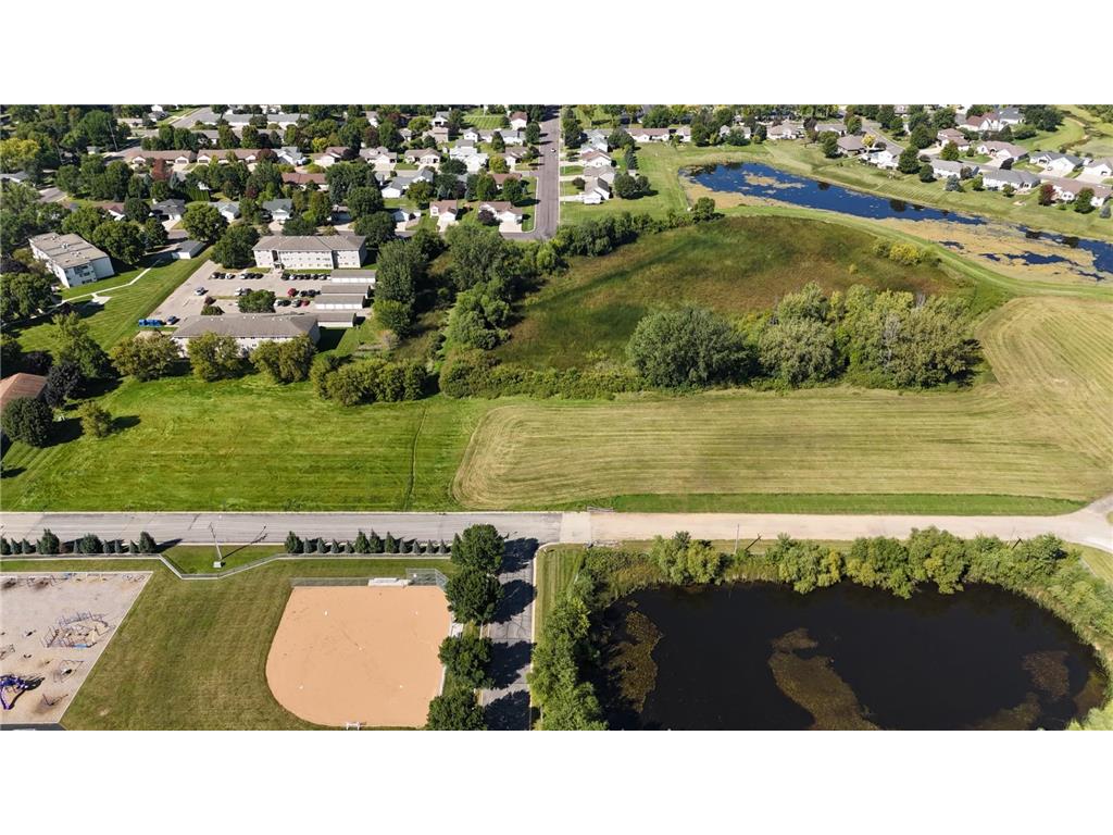 1801 Pryor Avenue N Glencoe MN 55336 6787367 image9