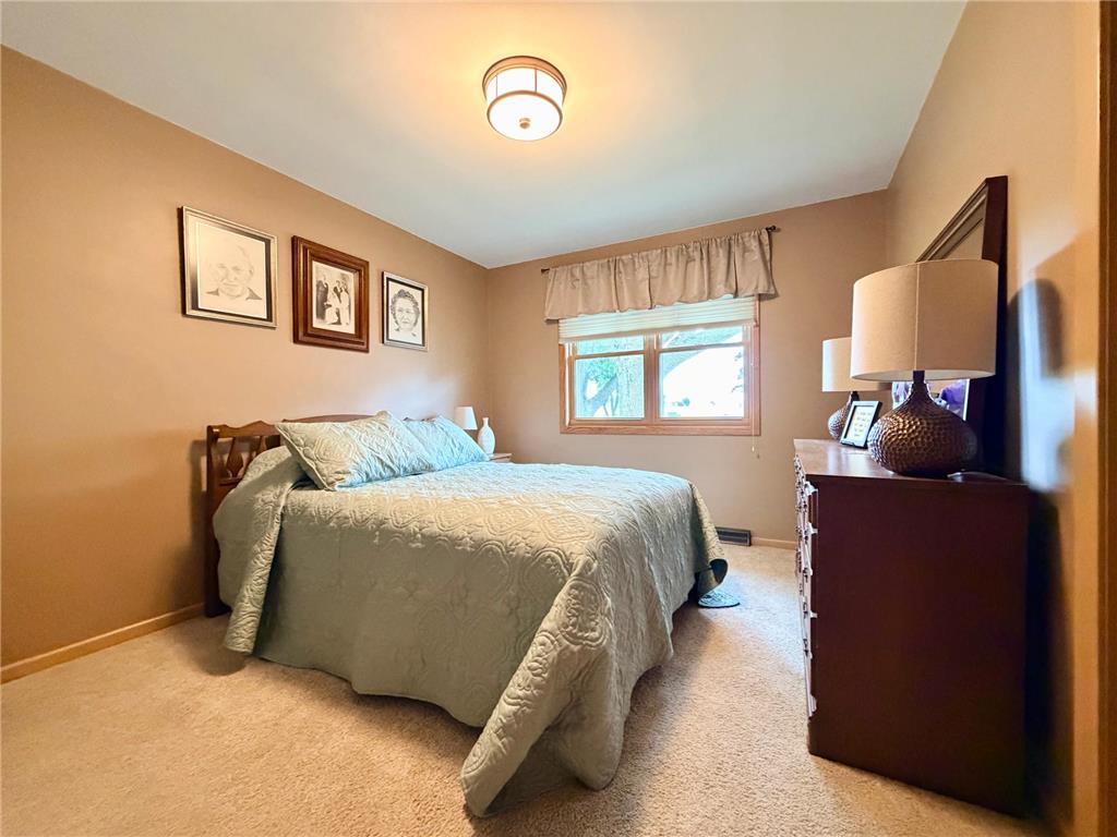 1801 S Shore Drive Worthington MN 56187 7086275 image16