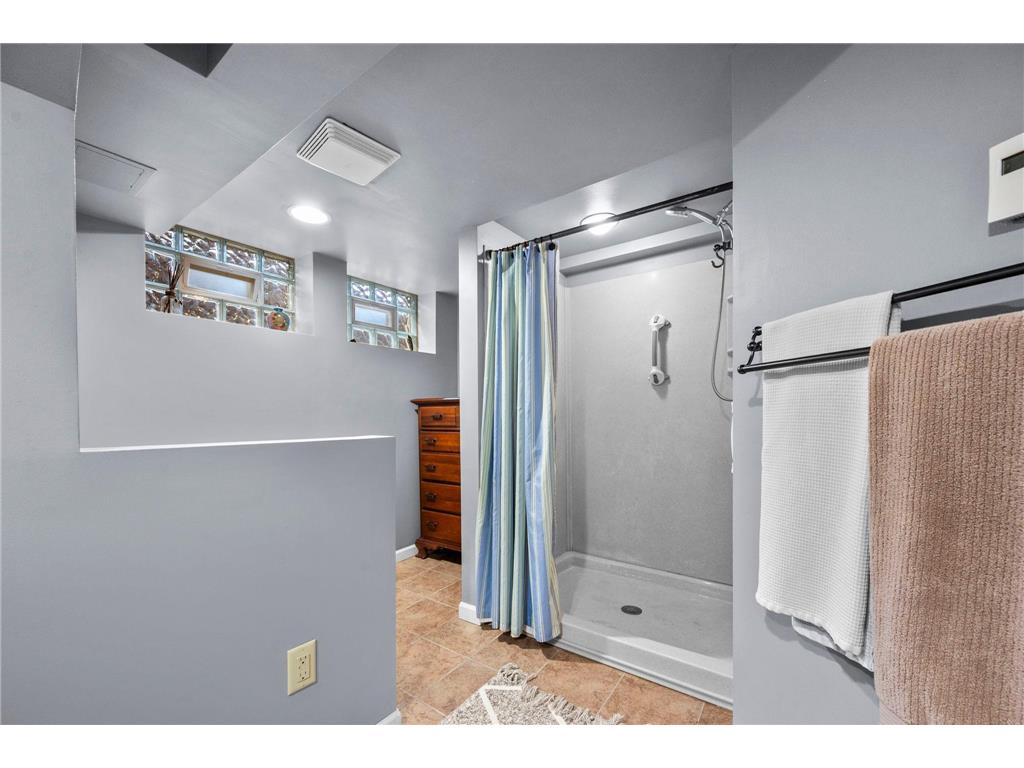 1801 Wellesley Avenue Saint Paul MN 55105 7087570 image44