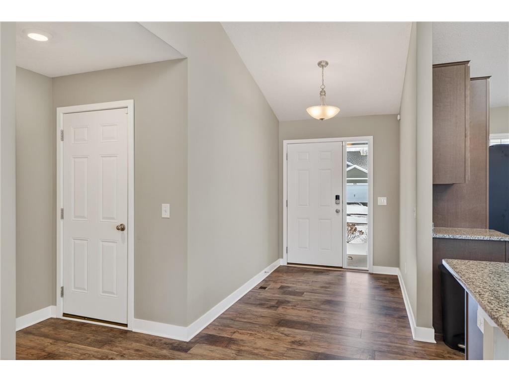 18017 Hidden Creek Trail Lakeville MN 55044 7009498 image3