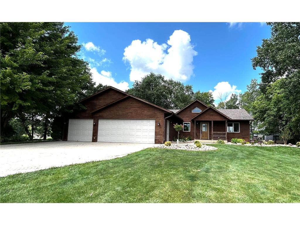 18019 Pelican Road Albert Lea MN 56007 - Albert Lea Lake 6590077 image1