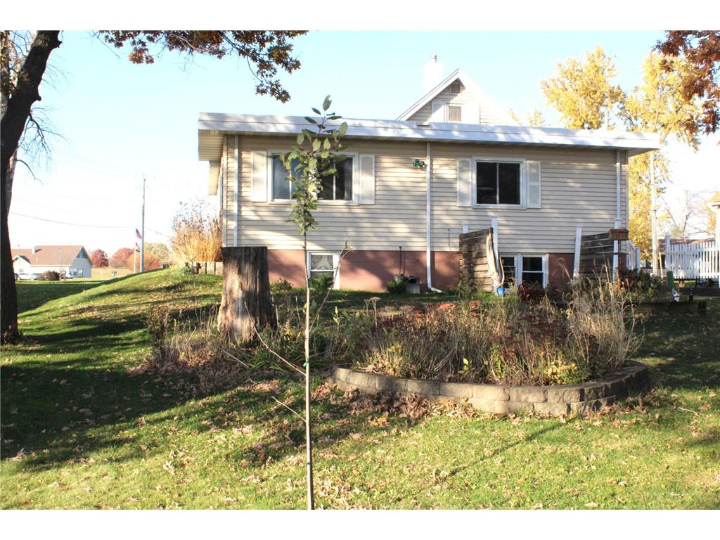 1802 10th Place NE Austin MN 55912 6812582 image11