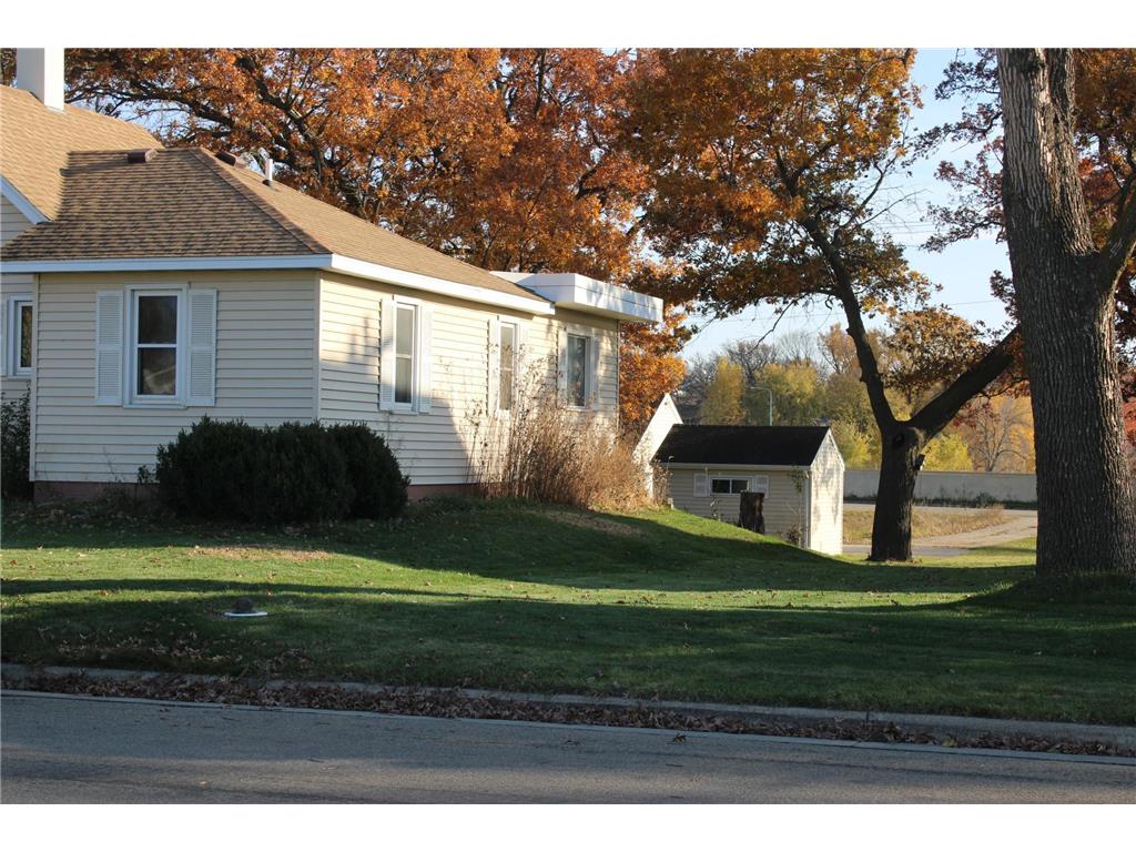 1802 10th Place NE Austin MN 55912 6812582 image4