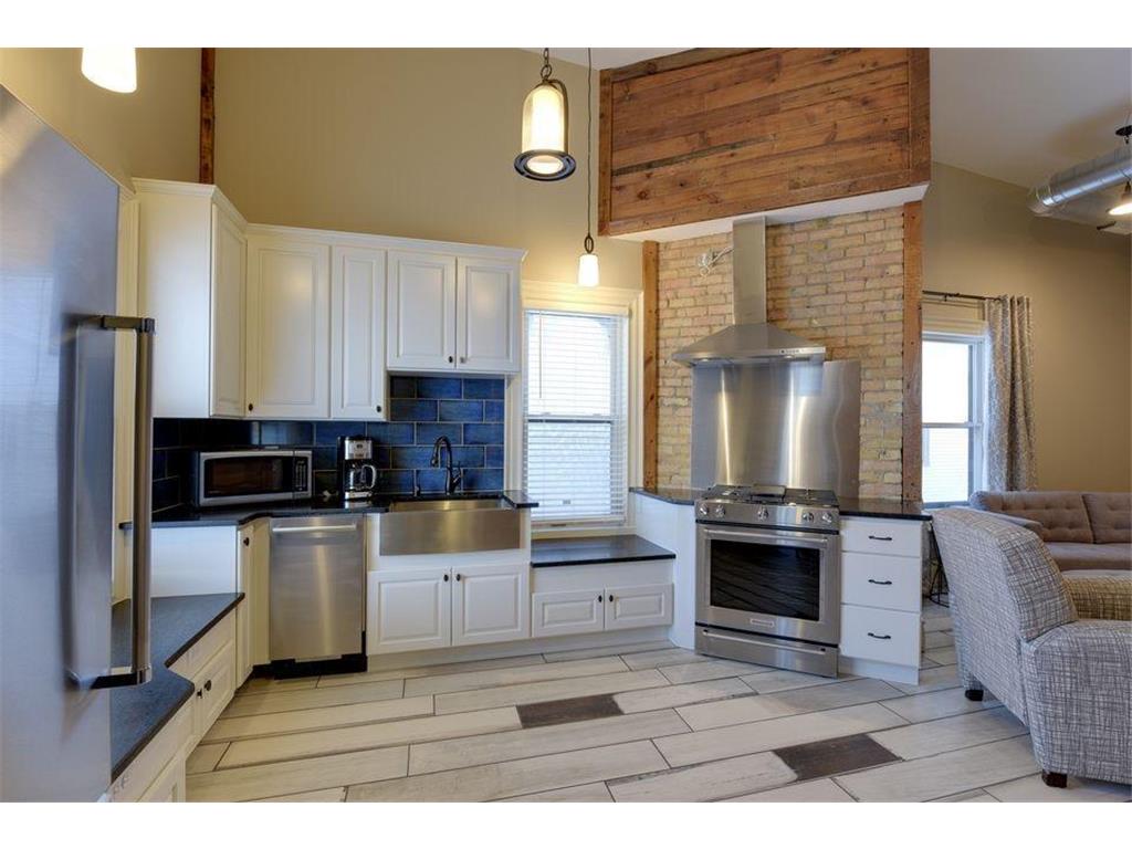 1802 11th Avenue S Minneapolis MN 55404 6428729 image2