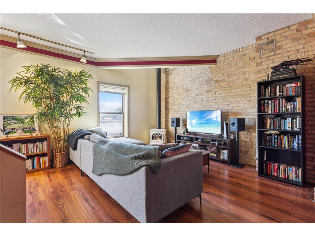 1802 4th Avenue S #D Minneapolis MN 55404 6703731 image1