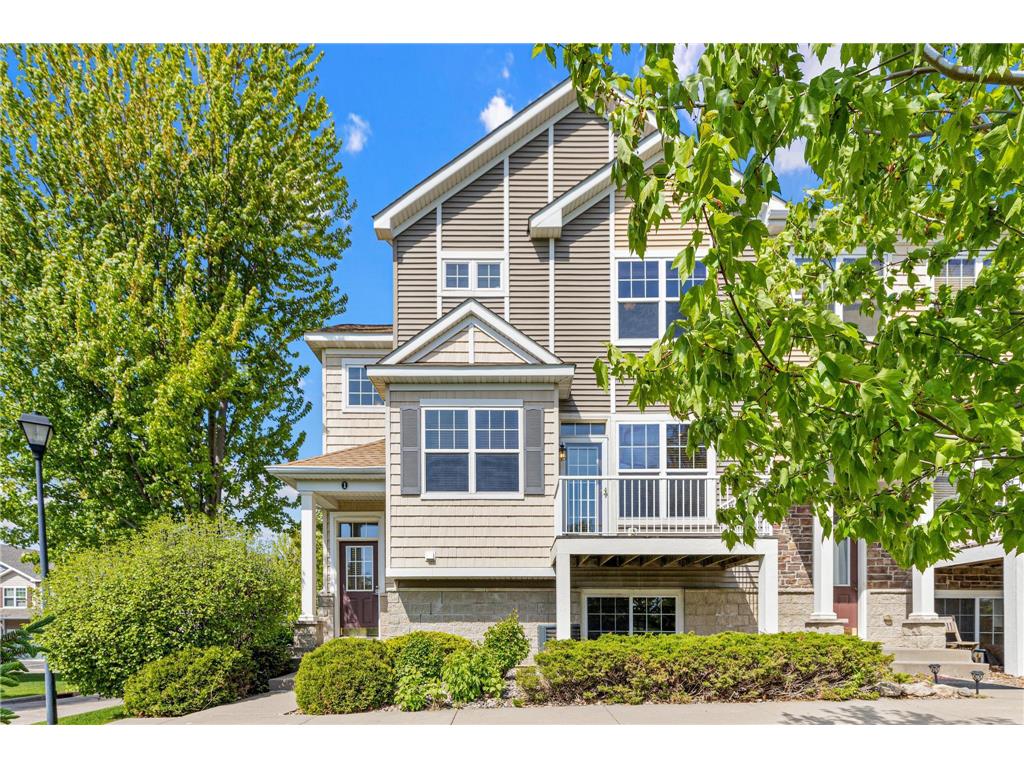 1802 Colonial Lane #1 Chanhassen MN 55317 7075851 image1
