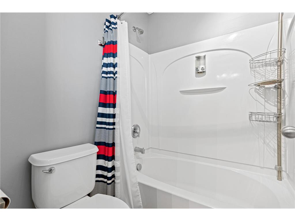 1802 Colonial Lane #1 Chanhassen MN 55317 7075851 image20