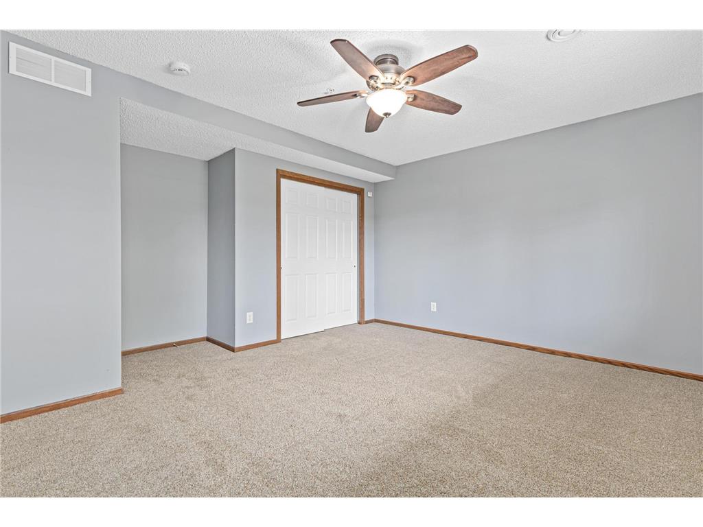 1802 Colonial Lane #1 Chanhassen MN 55317 7075851 image24