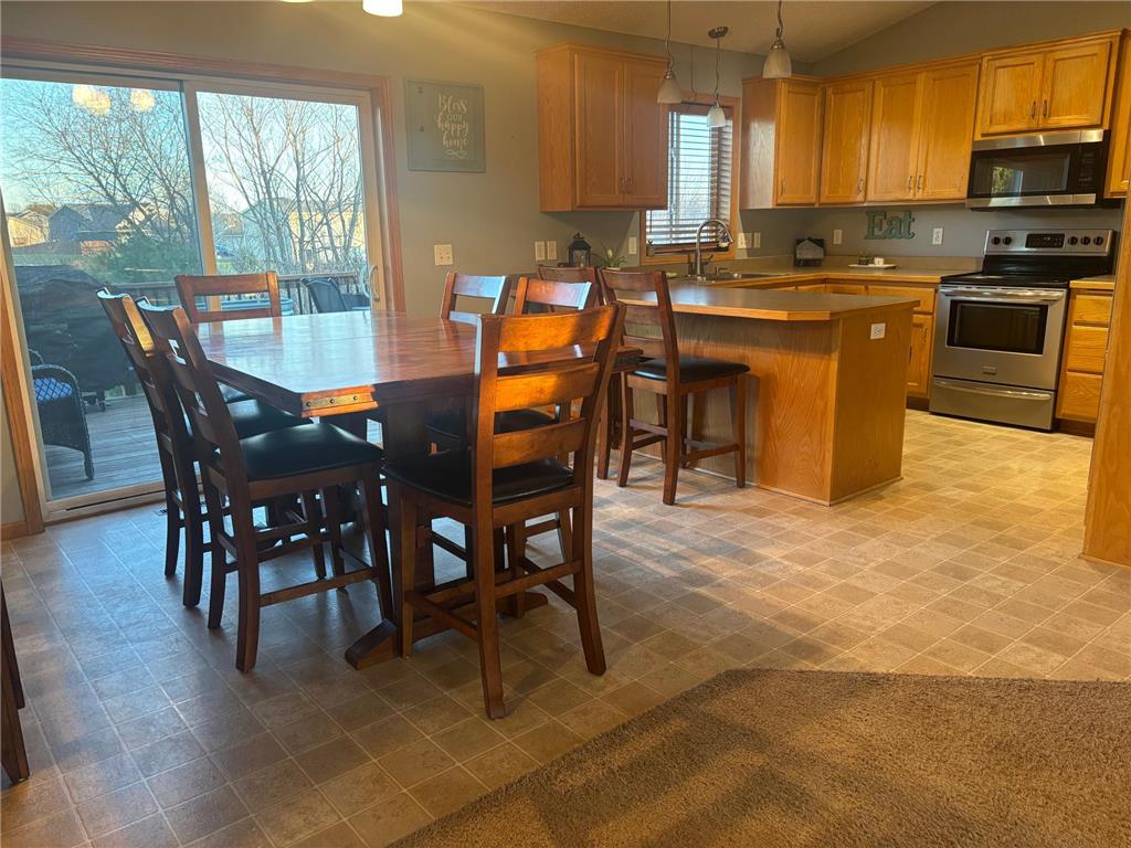 1802 Independence Street S Cambridge MN 55008 6818051 image4