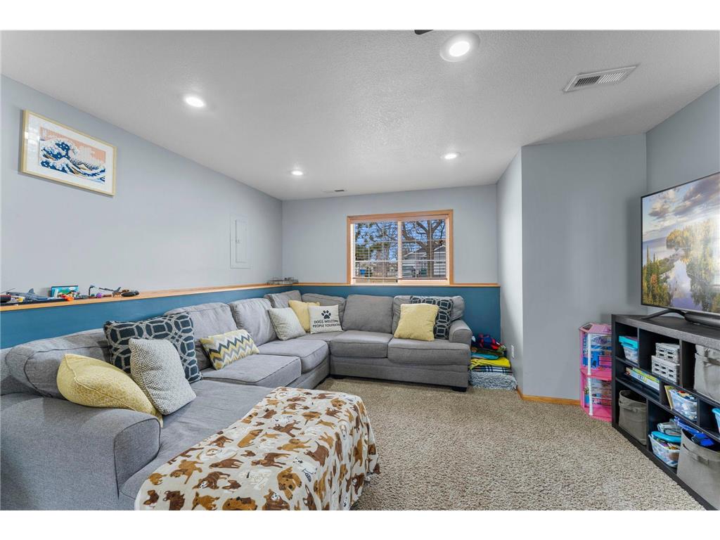 1802 Independence Street S Cambridge MN 55008 7051824 image31