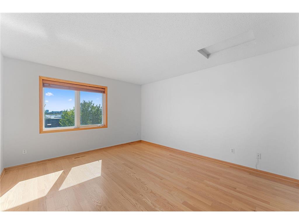 1802 McKinley Street NE Minneapolis MN 55418 7040648 image10