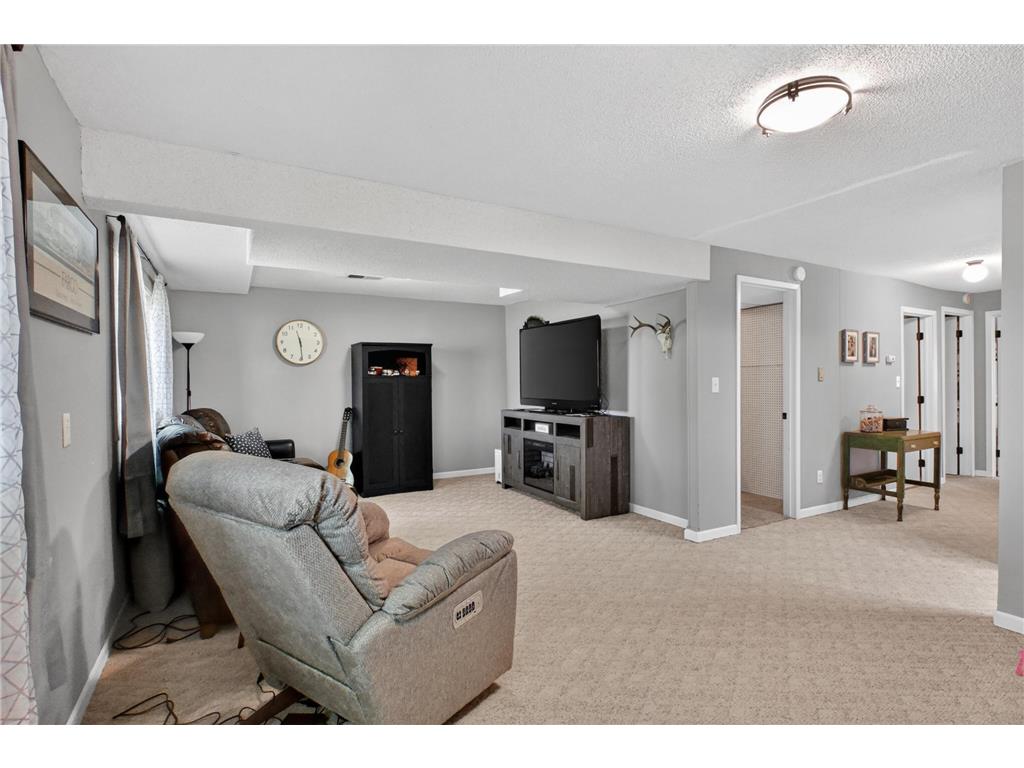 1802 Oak Knoll Drive NE Alexandria MN 56308 7080397 image22