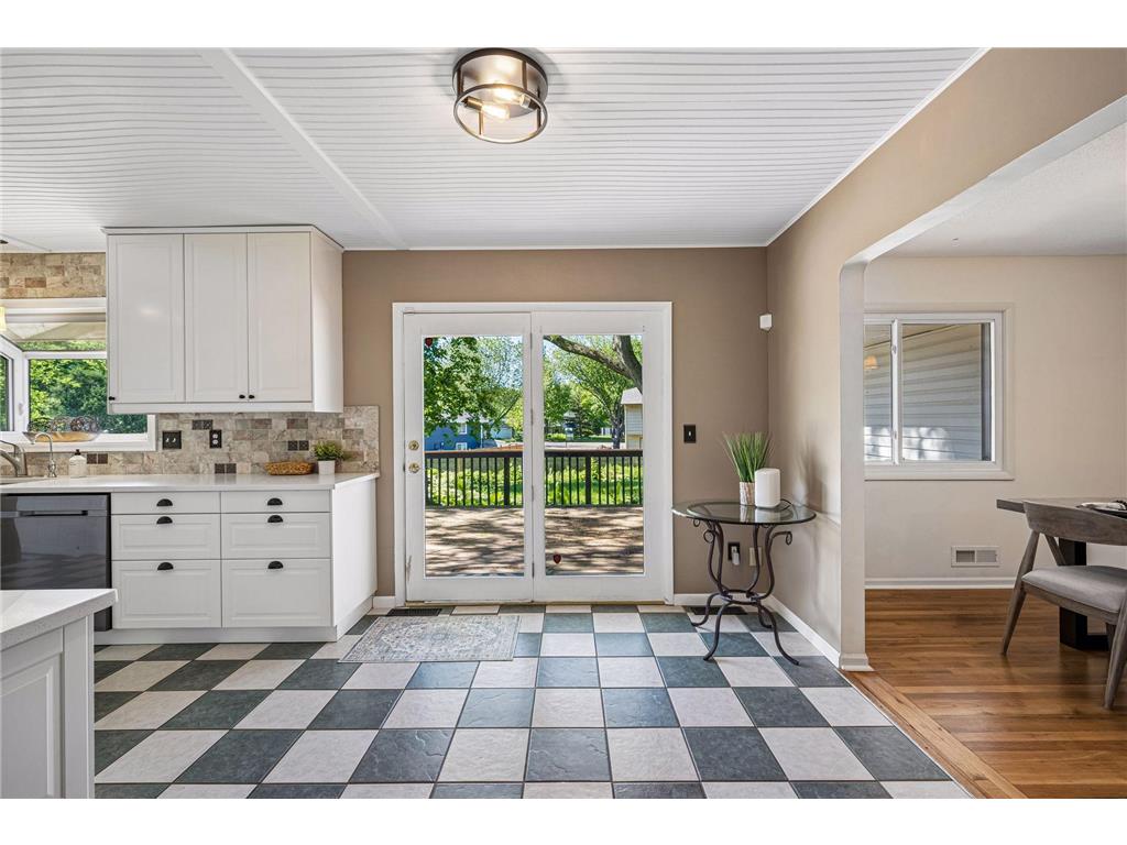 18025 28th Avenue N Plymouth MN 55447 7086882 image18